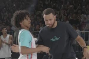 朱正：第一次看总决赛是8岁看骑勇大战 库里让我一下子爱上了篮球