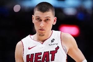 希罗称不会因续约谈判而丢掉乐趣 队记：这是在影射巴特勒