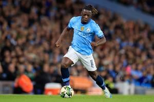 从过人王到进攻核心！TA：多库常与哈兰德练配合 请教练提升决策