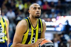 飘了飘了！霍顿-塔克：我认为我是欧篮联最好的球员！