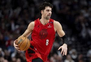 名记：开拓者全场紧逼效果不错 对付火箭这种没控卫的队或许有用