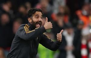 英超定位球得分曼联排第三,阿莫林:从教练组到球员都很重要